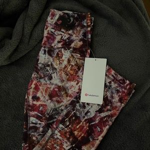 Lululemon Wonder Train High Rise abstract pattern leggings